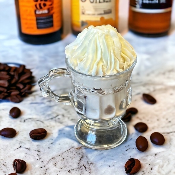 ⚠️SALE Candle // Coffee & Whipped Cream Coffee Scented Candle SEND OFFERS🥳 - Picture 4 of 6